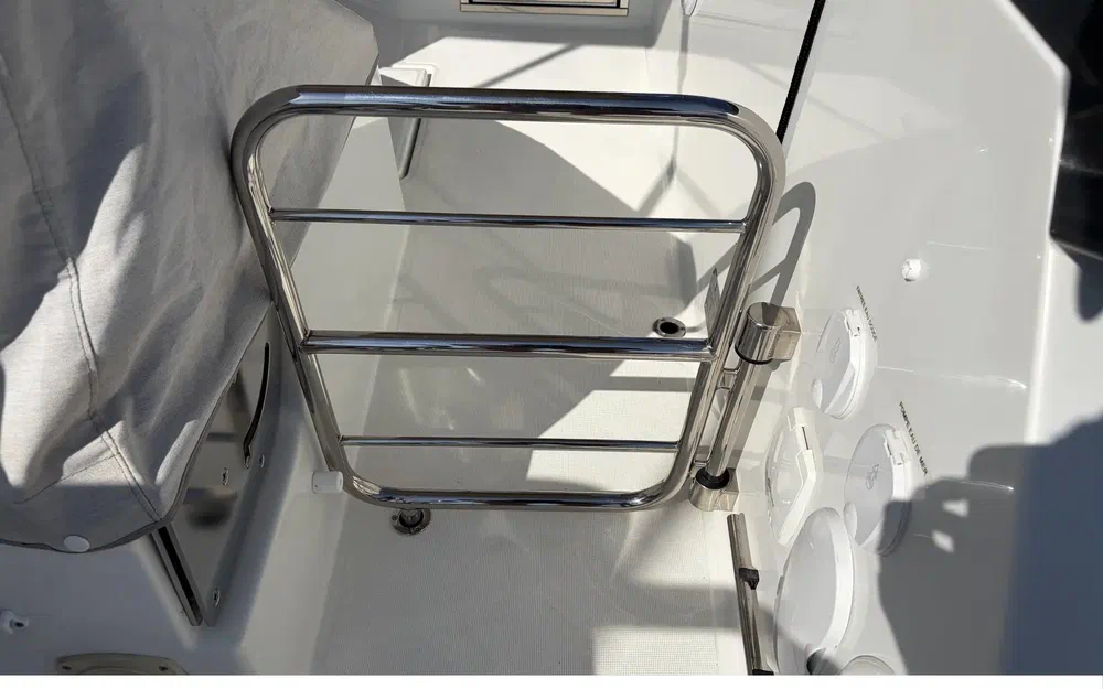 slider 18 Beneteau Flyer 10