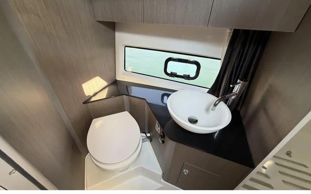 slider 34 Beneteau Flyer 10