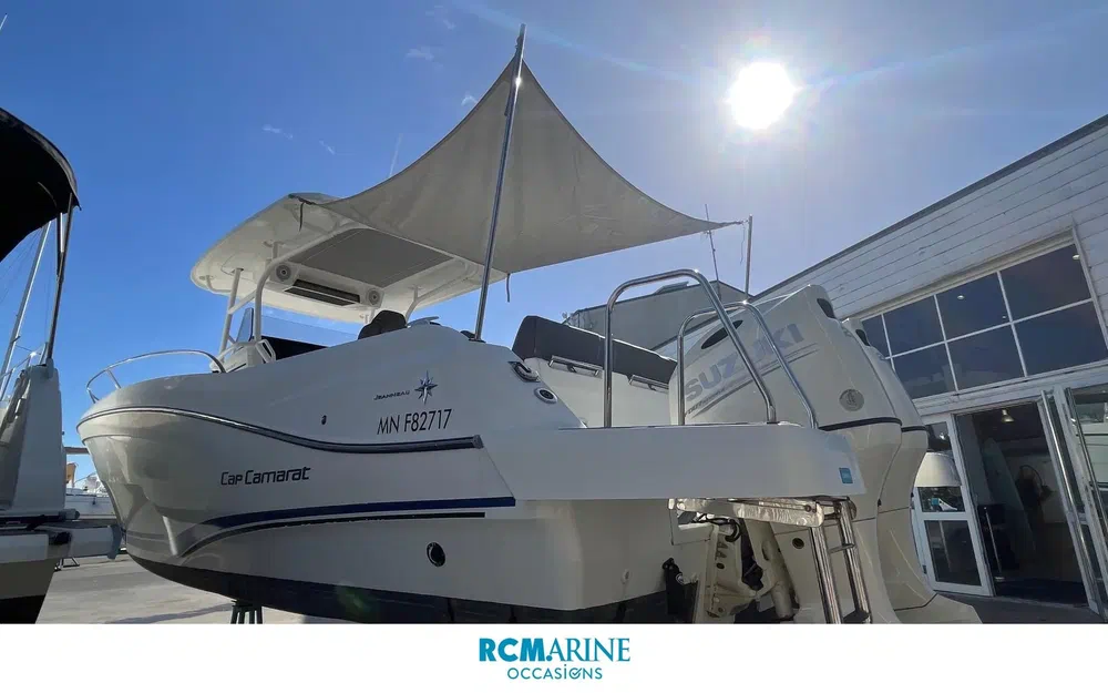 slider 23 Jeanneau Cap Camarat 9.0 CC
