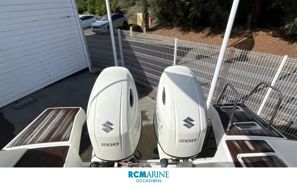 slider 25 Jeanneau Cap Camarat 9.0 CC