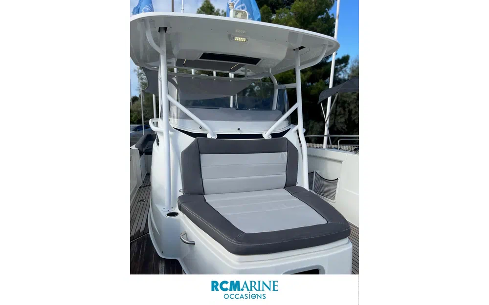 slider 31 Jeanneau Cap Camarat 9.0 CC