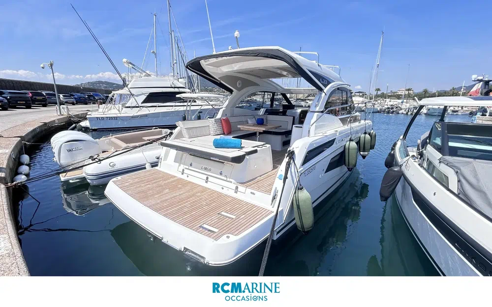 slider 6 Jeanneau Leader 33