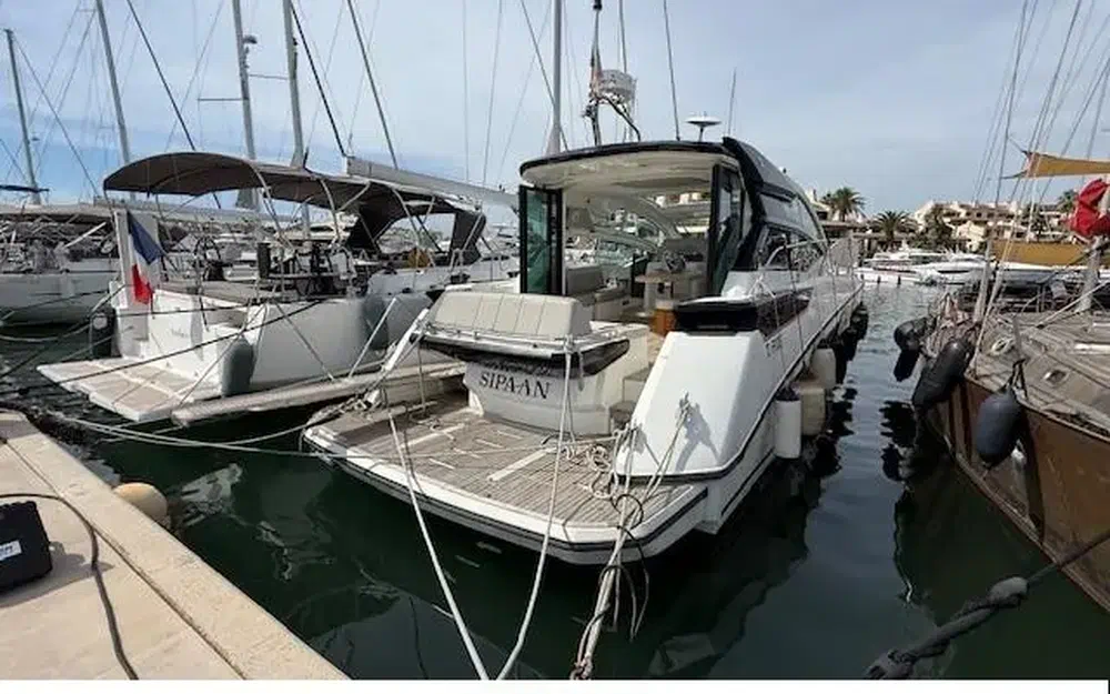 slider 0 Beneteau Gran Turismo 46