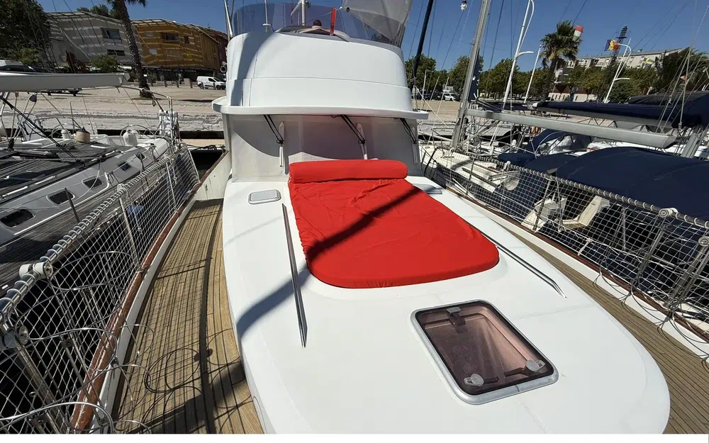 slider 9 Beneteau Swift Trawler 42