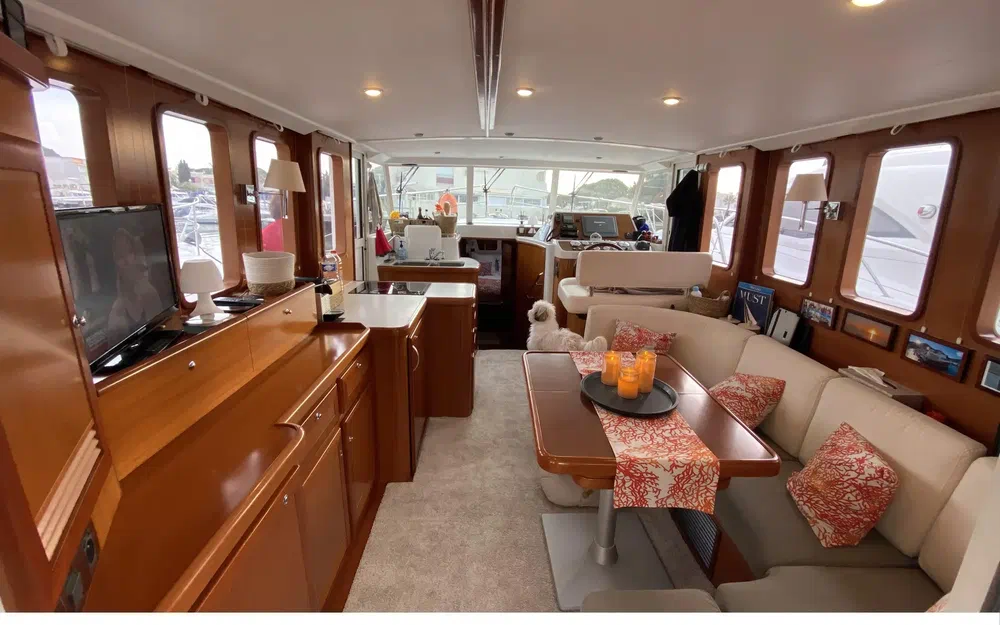 slider 15 Beneteau Swift Trawler 42