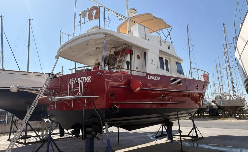 slider 5 Beneteau Swift Trawler 42
