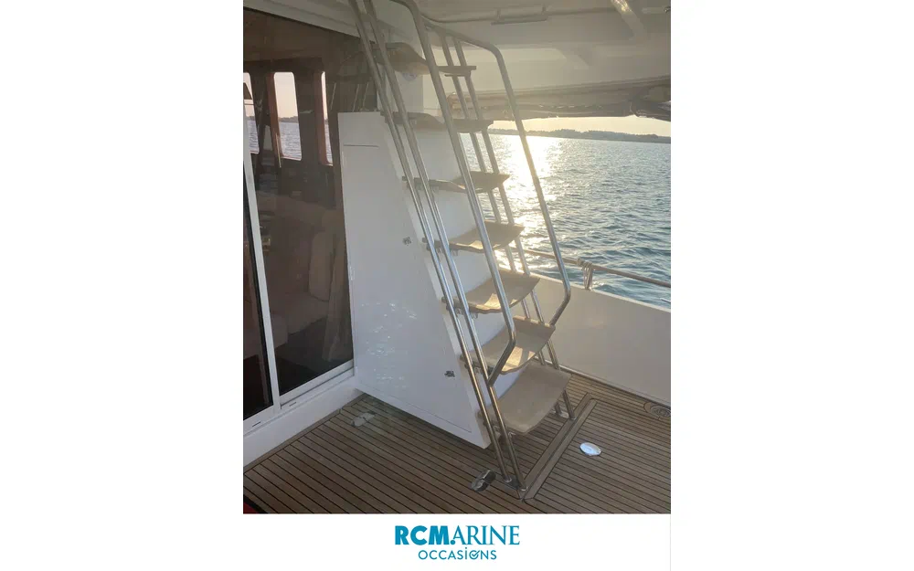 slider 6 Beneteau Swift Trawler 42