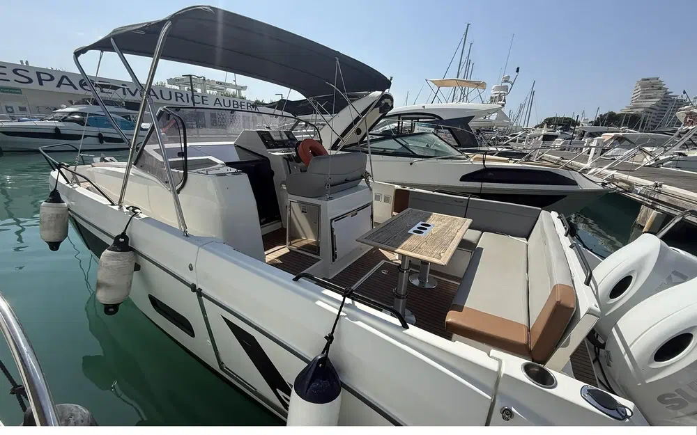 slider 2 Beneteau Flyer 9 SUNdeck
