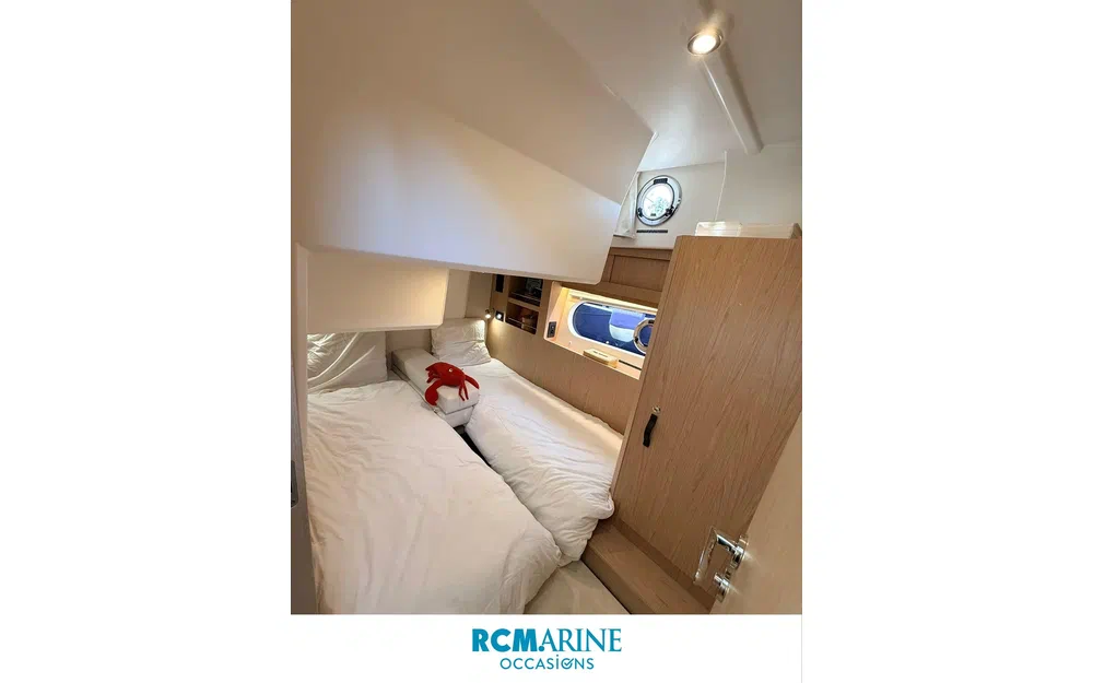 slider 37 Beneteau Swift Trawler 48