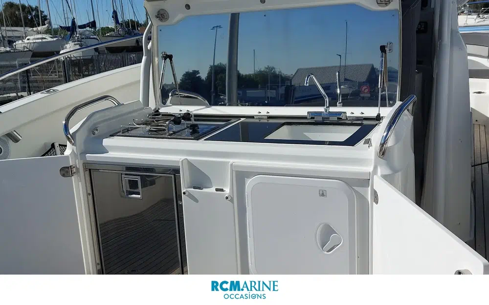 slider 21 Jeanneau Cap Camarat 9.0 CC