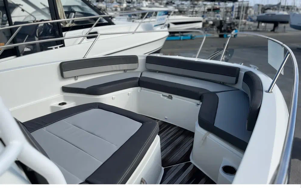 slider 32 Jeanneau Cap Camarat 9.0 CC