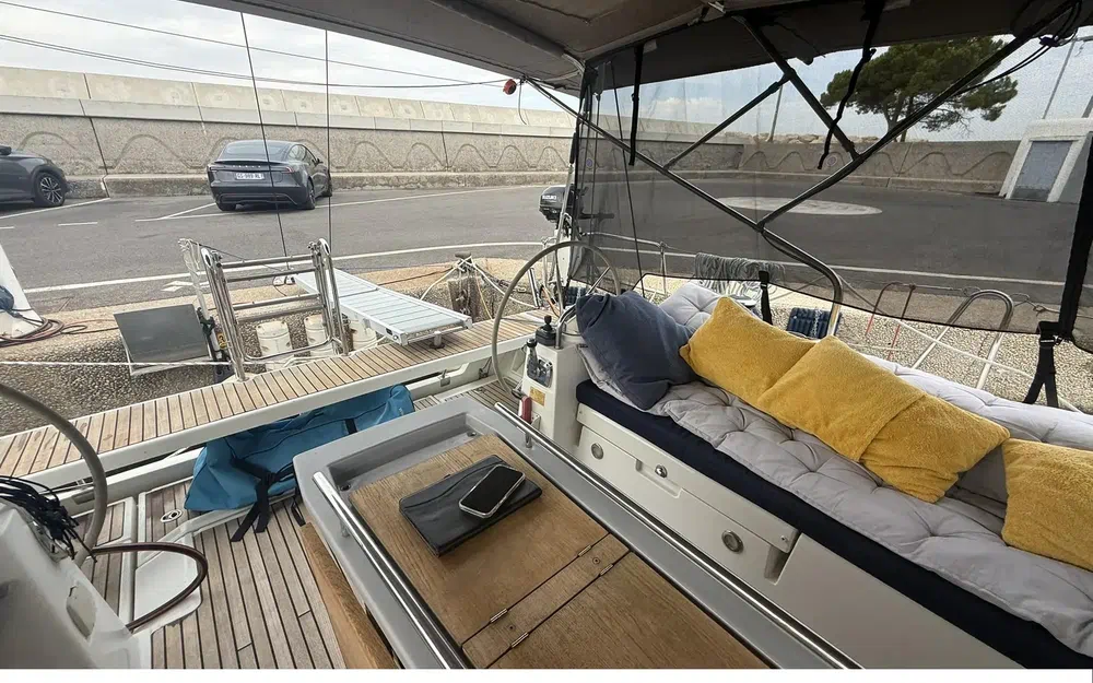 slider 4 Beneteau Oceanis 48