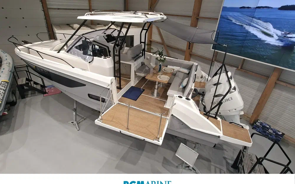 slider 1 Beneteau Flyer 9 SUNdeck