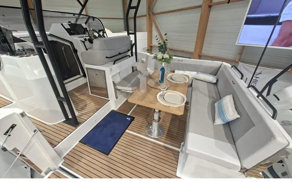 slider 2 Beneteau Flyer 9 SUNdeck