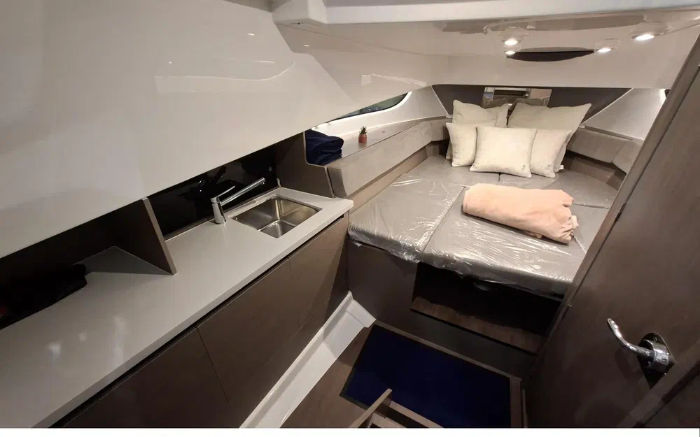 slider 7 Beneteau Flyer 9 SUNdeck