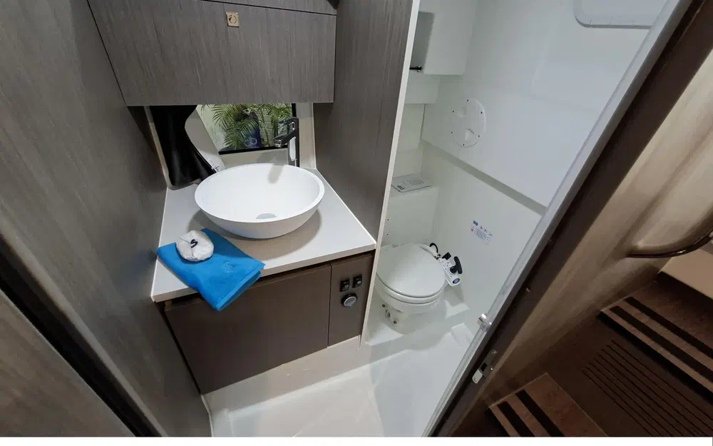 slider 8 Beneteau Flyer 9 SUNdeck
