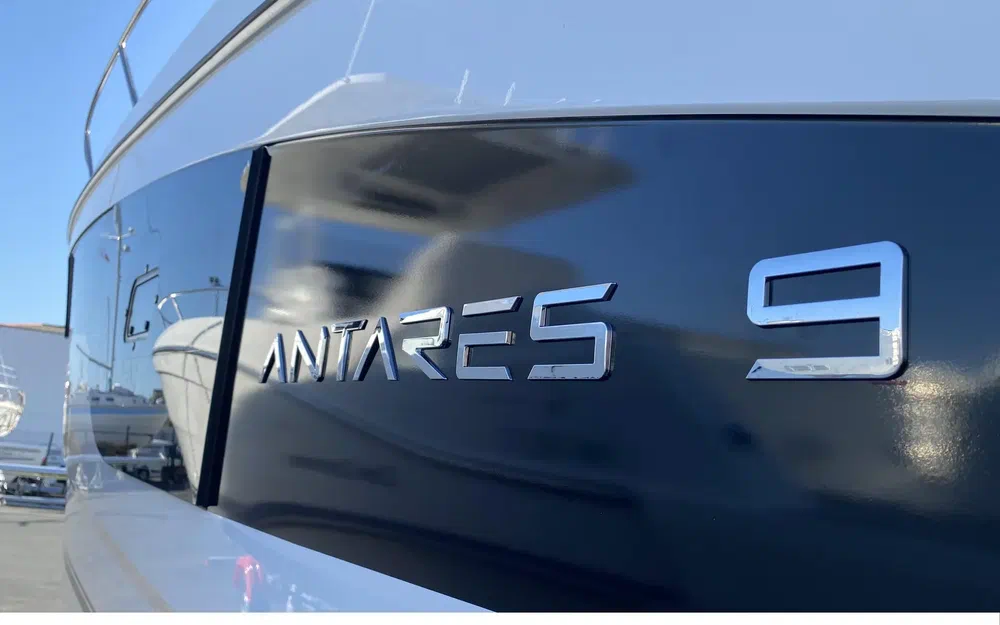 slider 3 Beneteau Antares 9 OB Antares 9 V2