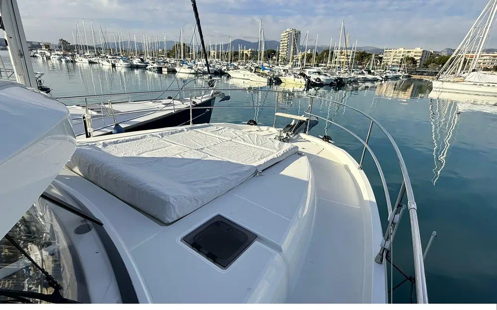 slider 2 Beneteau Swift Trawler 48