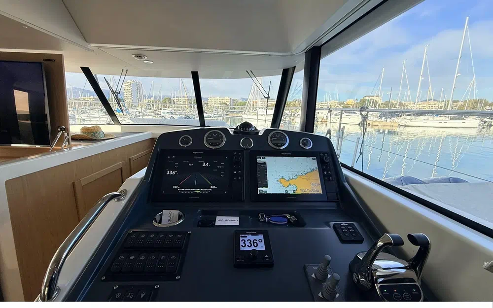 slider 6 Beneteau Swift Trawler 48
