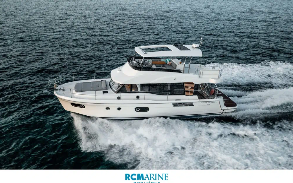 slider 0 Beneteau Swift Trawler 48