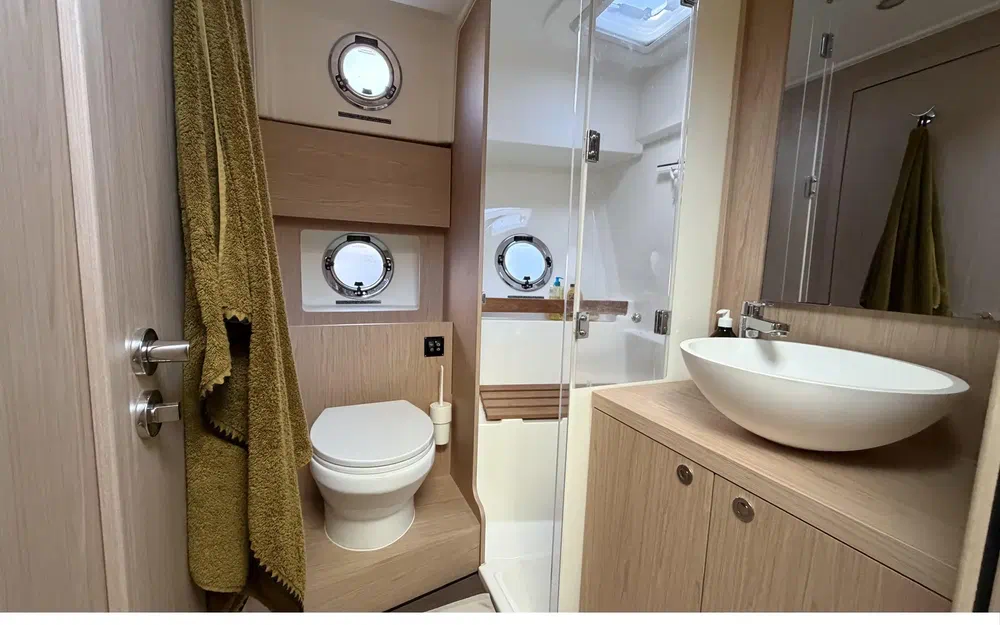 slider 19 Beneteau Swift Trawler 48
