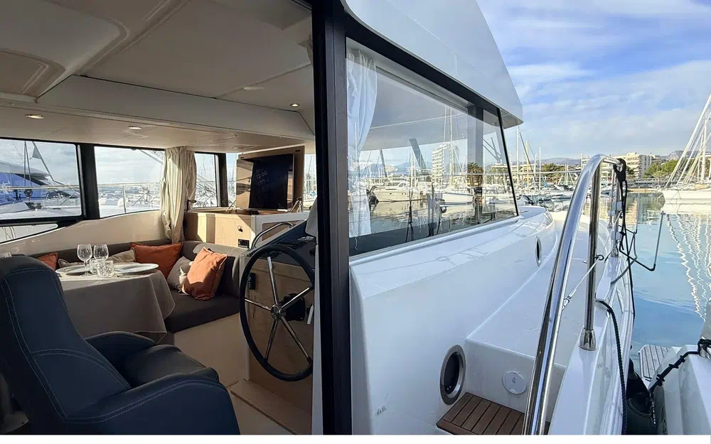 slider 23 Beneteau Swift Trawler 48
