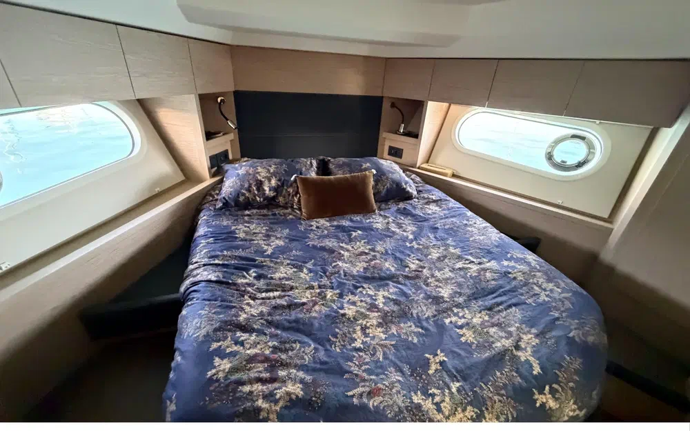 slider 39 Beneteau Swift Trawler 48