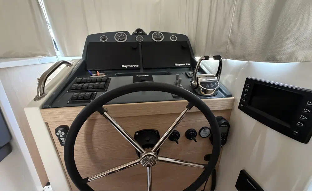 slider 4 Beneteau Swift Trawler 48
