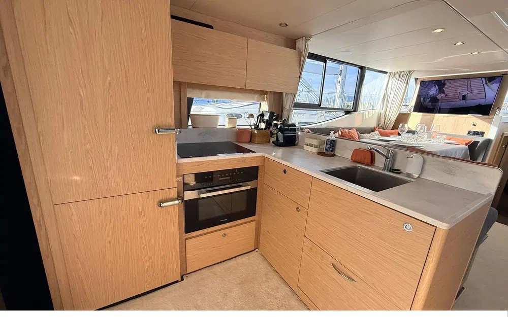 slider 12 Beneteau Swift Trawler 48
