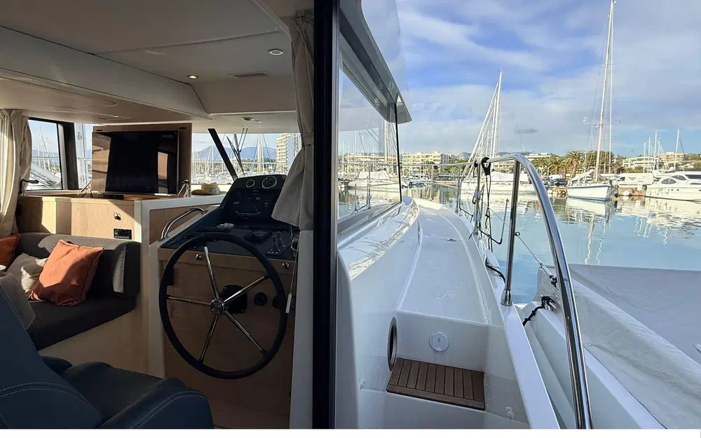 slider 46 Beneteau Swift Trawler 48