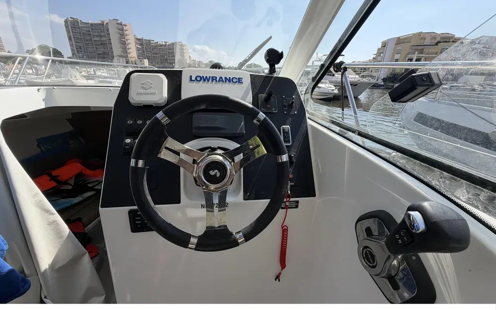 slider 19 Beneteau Antares 8 OB V2