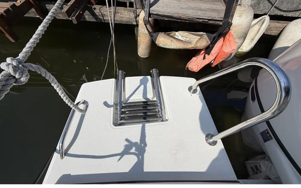 slider 2 Beneteau Antares 8 OB V2