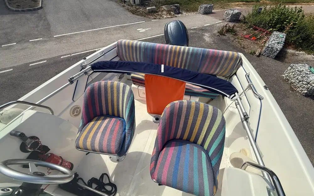 slider 5 Kelt Azura 600 Cabin