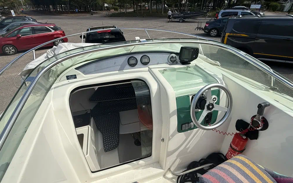 slider 3 Kelt Azura 600 Cabin