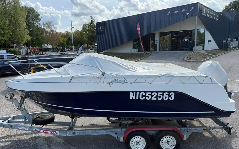 slider 16 Kelt Azura 600 Cabin
