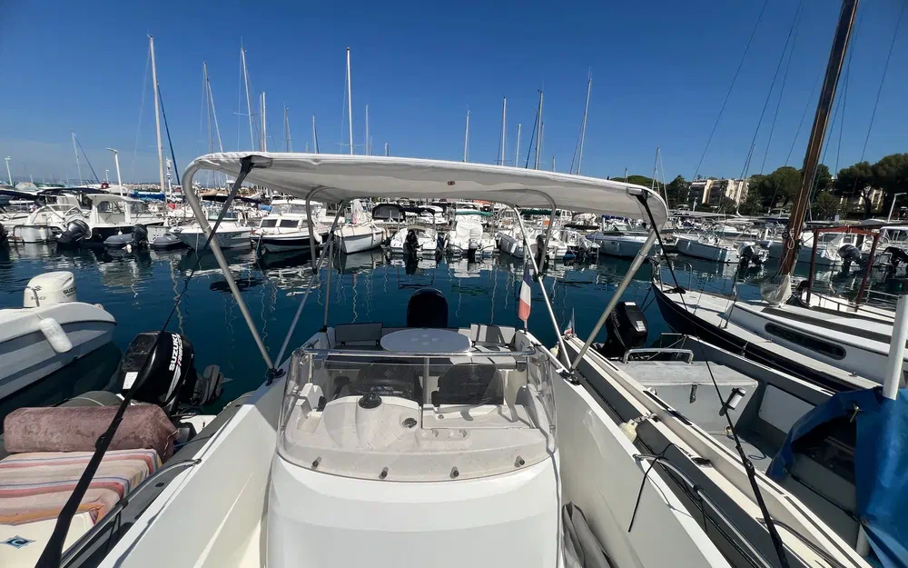 slider 16 Jeanneau Cap Camarat 5.5 CC Serie 2