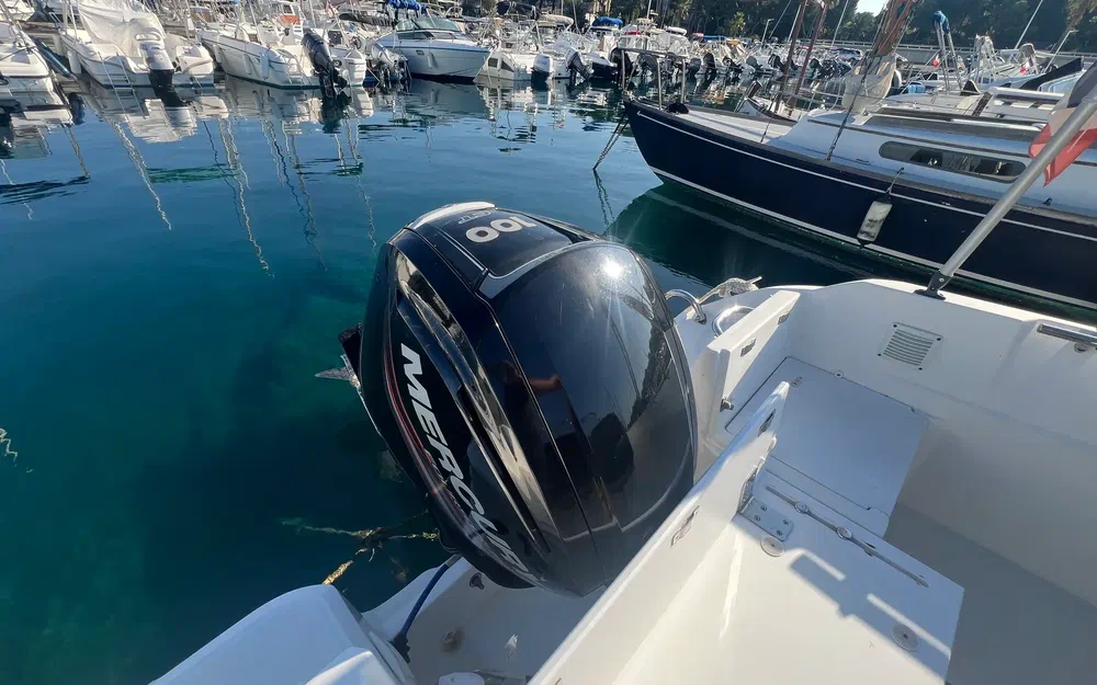 slider 32 Jeanneau Cap Camarat 5.5 CC Serie 2