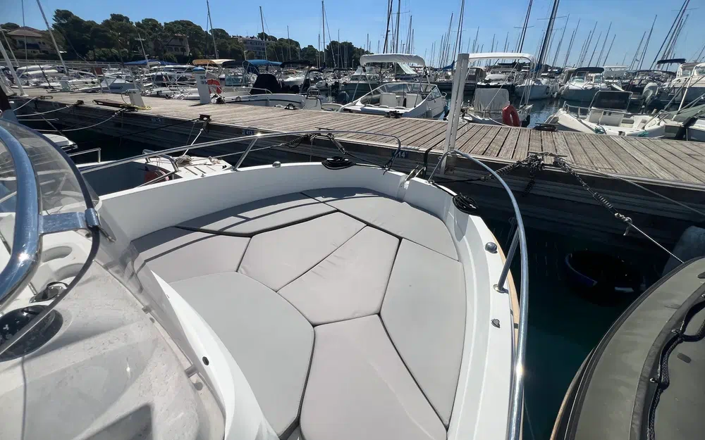 slider 5 Jeanneau Cap Camarat 5.5 CC Serie 2