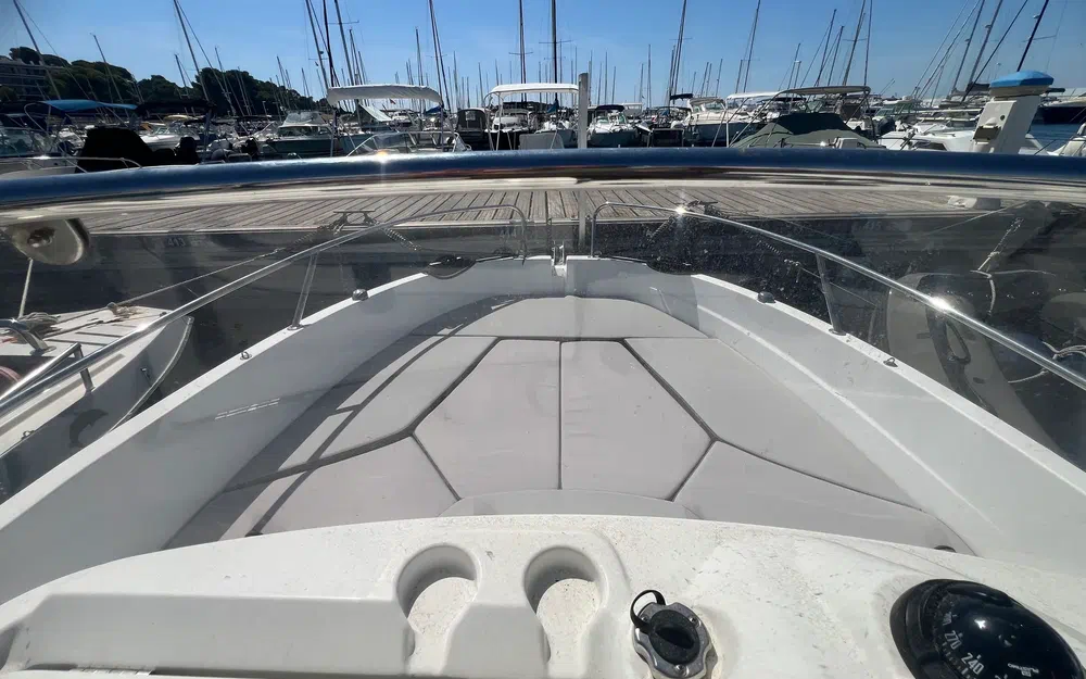 slider 13 Jeanneau Cap Camarat 5.5 CC Serie 2