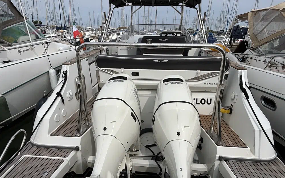 slider 1 Beneteau Flyer 8.8 SUNdeck