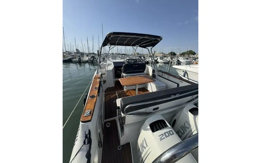 slider 5 Beneteau Flyer 8.8 SUNdeck