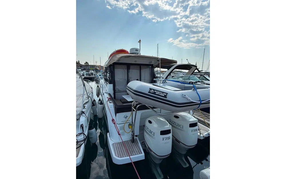 slider 11 Jeanneau Merry Fisher 895