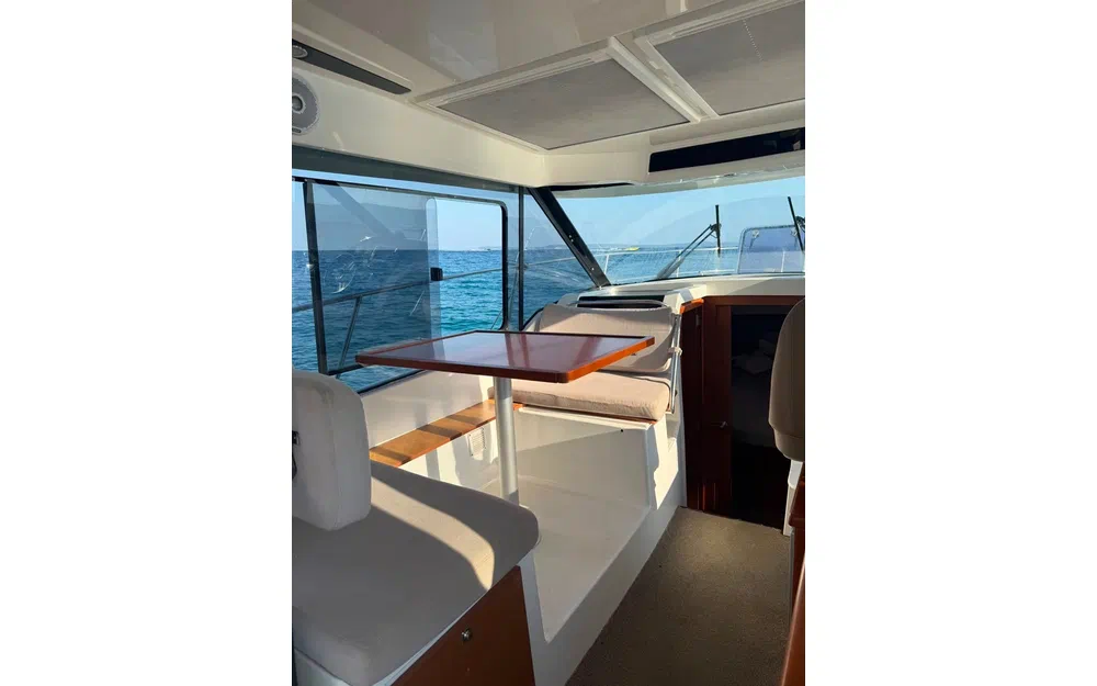 slider 2 Jeanneau Merry Fisher 895