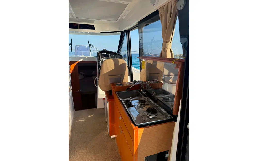 slider 3 Jeanneau Merry Fisher 895