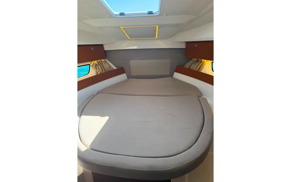 slider 6 Jeanneau Merry Fisher 895
