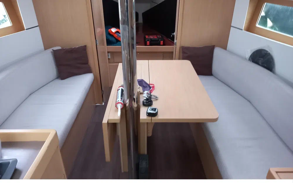 slider 6 Beneteau Oceanis 35.1