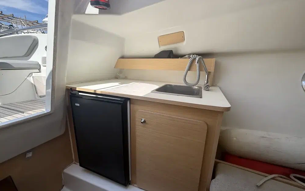 slider 12 Beneteau Flyer 750 Sundeck