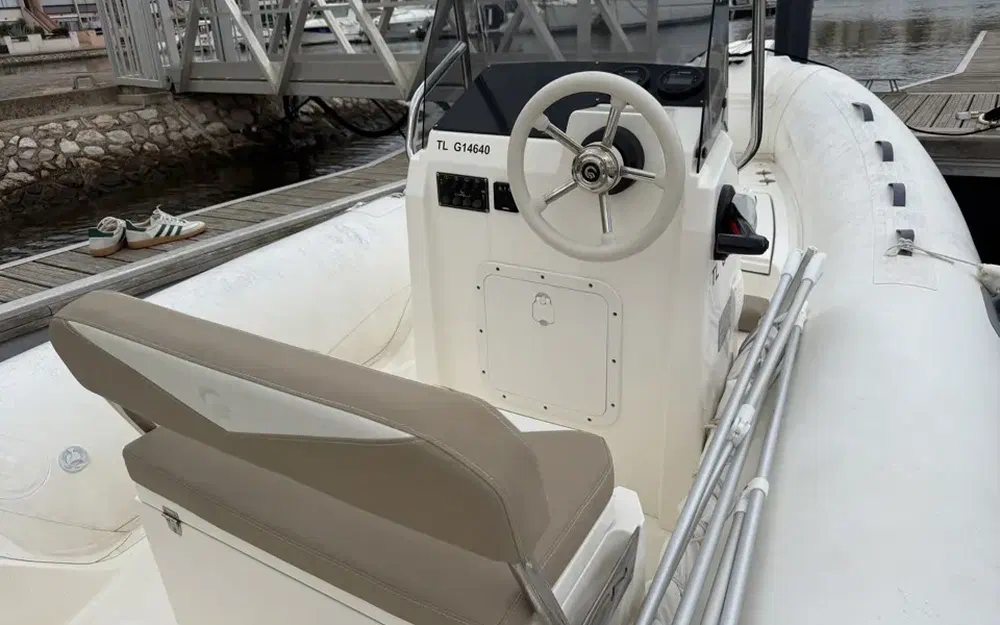 slider 5 Capelli Tempest 570