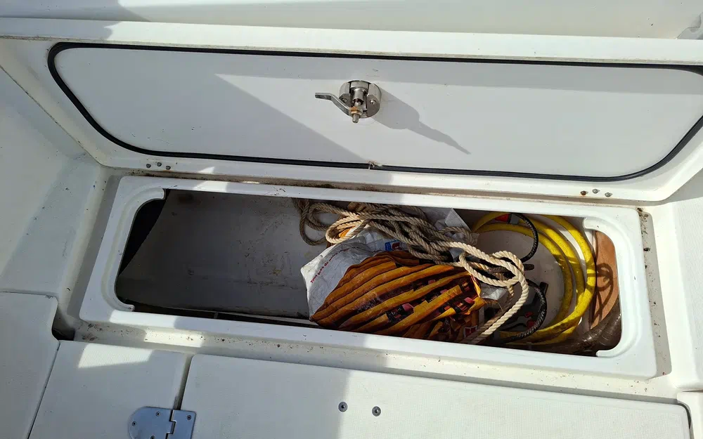 slider 16 Beneteau Antares 7