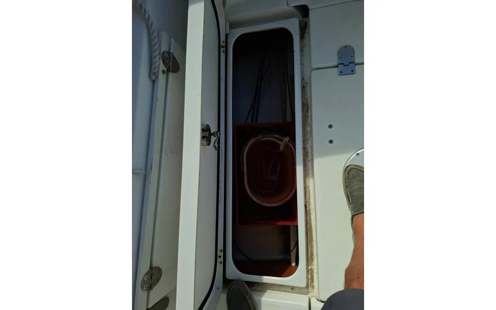 slider 17 Beneteau Antares 7